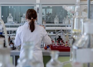 Jaka chemia do mycia silnika?